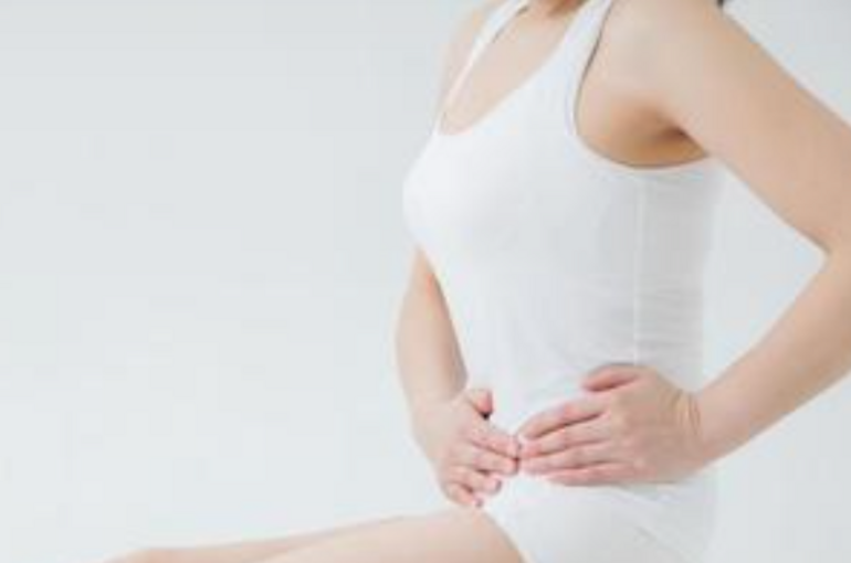 女性