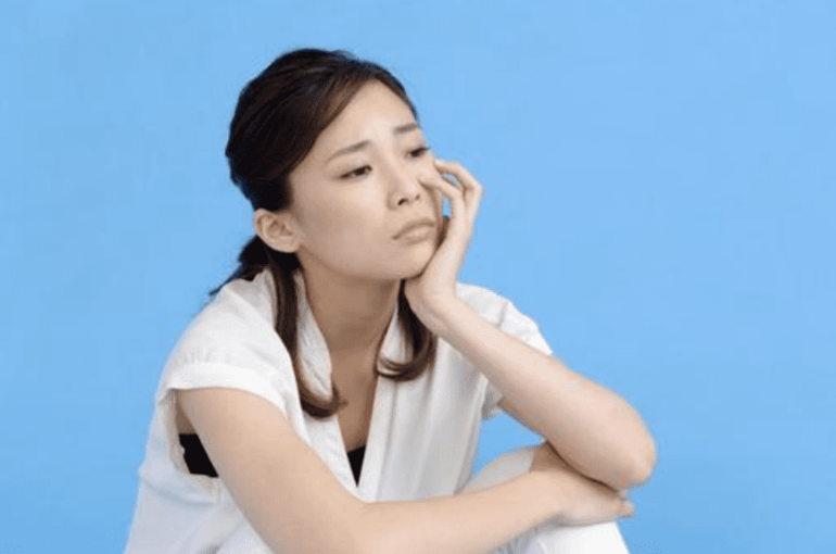 女性