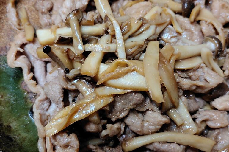 豚肉とキノコ